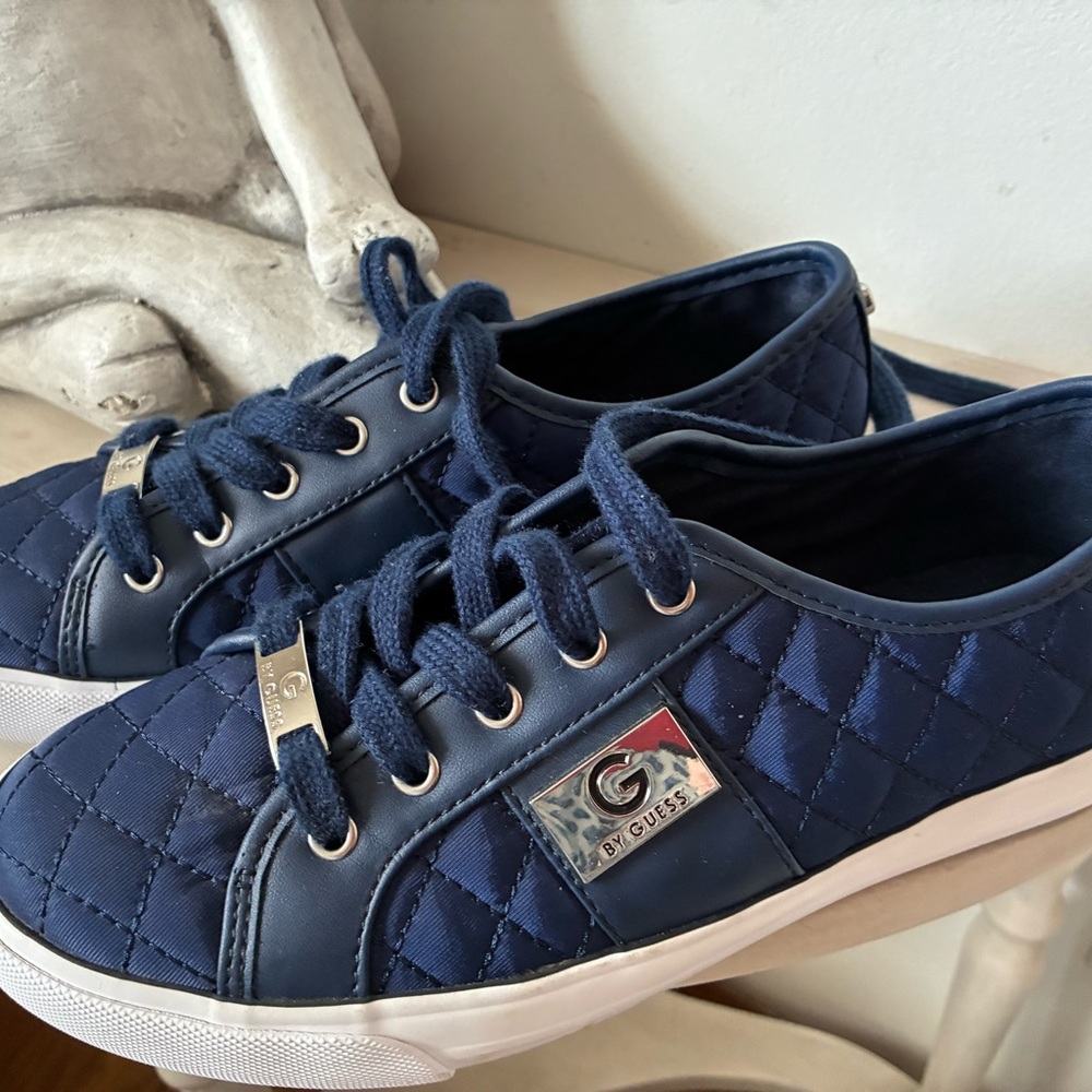 Guess Navy Quilted Lace-Up Sneakers - Picture 4 of 6
